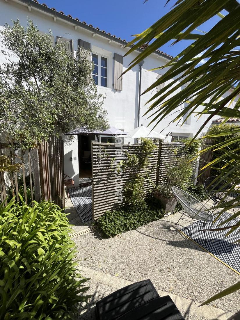 Photo 19: An accomodation located in La Flotte-en-R&eacute; on ile de R&eacute;.