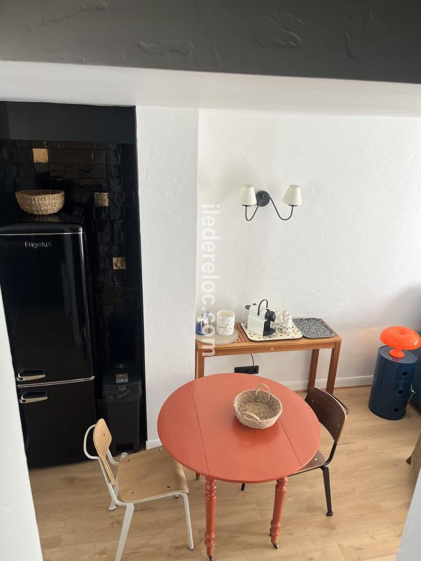 Photo 10: An accomodation located in La Flotte-en-R&eacute; on ile de R&eacute;.