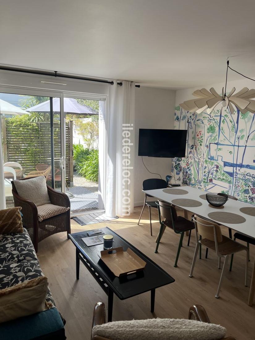 Photo 7: An accomodation located in La Flotte-en-R&eacute; on ile de R&eacute;.