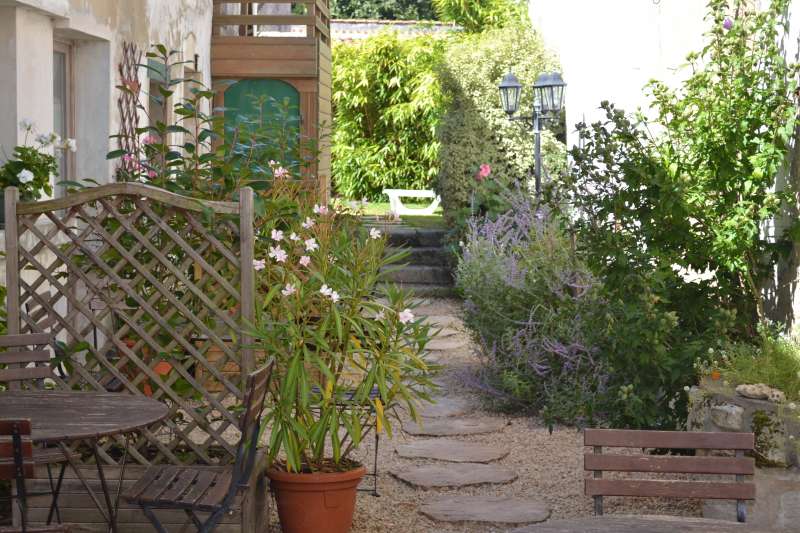 Photo 11: An accomodation located in La Flotte-en-Ré on ile de Ré.