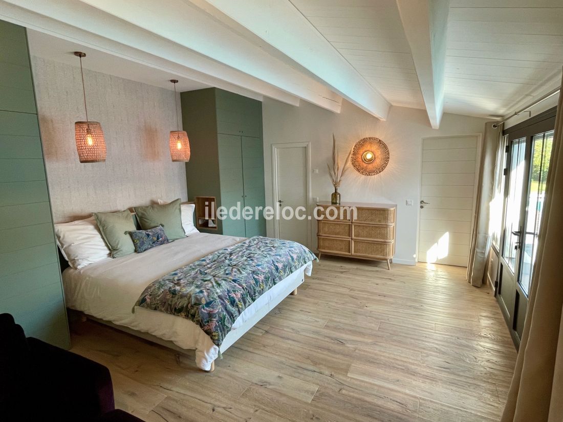 Photo 11: An accomodation located in La Flotte-en-R&eacute; on ile de R&eacute;.