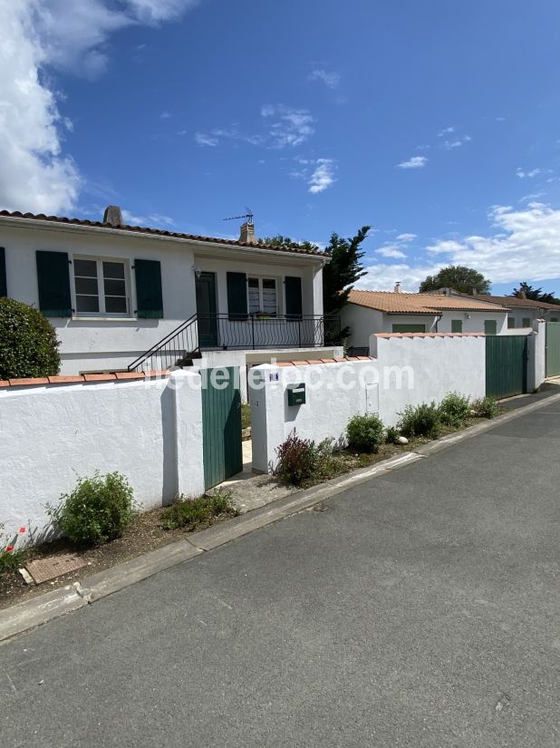 Photo 5: An accomodation located in La Flotte-en-Ré on ile de Ré.