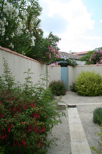 Photo 13: An accomodation located in Saint-Martin-de-Ré on ile de Ré.