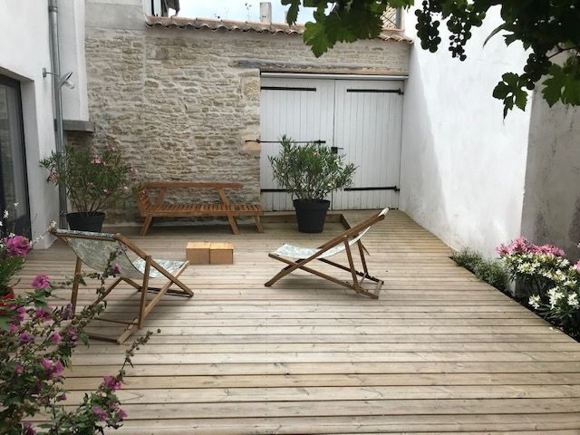 Photo 14: An accomodation located in La Couarde-sur-mer on ile de Ré.