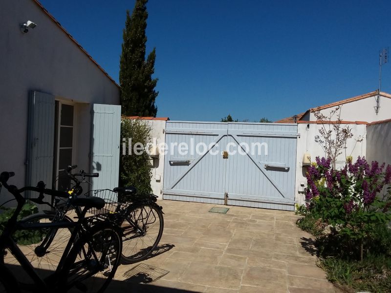 Photo 13: An accomodation located in Le Bois-Plage-en-Ré on ile de Ré.