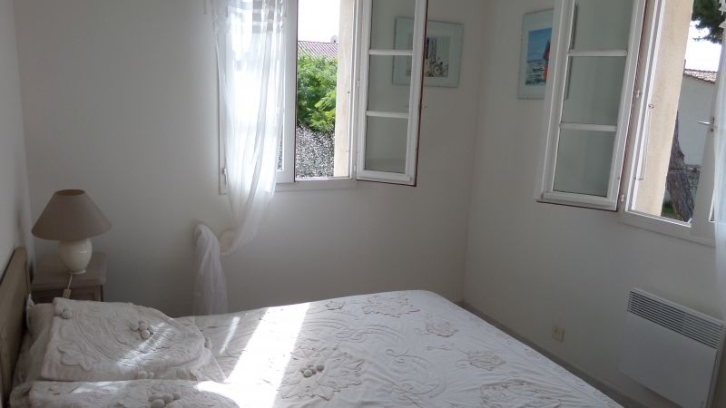 Photo 8: An accomodation located in Saint-Martin-de-Ré on ile de Ré.