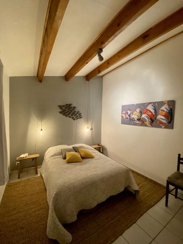 Photo 12: An accomodation located in La Couarde-sur-mer on ile de R&eacute;.