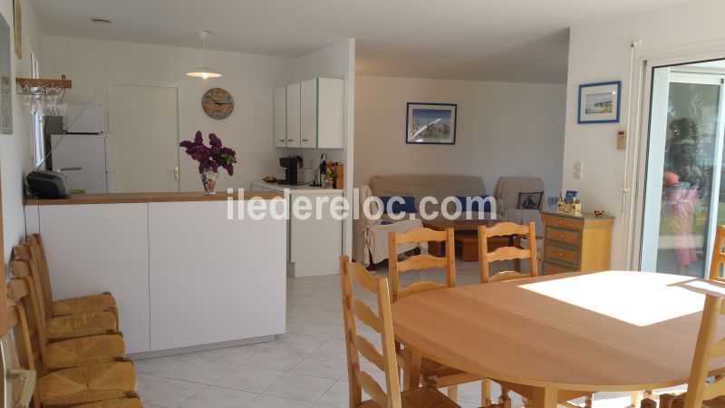 Photo 10: An accomodation located in Le Bois-Plage-en-Ré on ile de Ré.