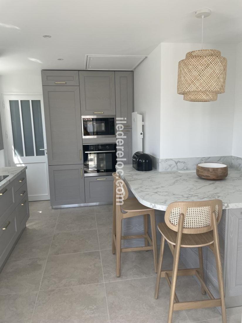 Photo 11: An accomodation located in La Couarde-sur-mer on ile de Ré.