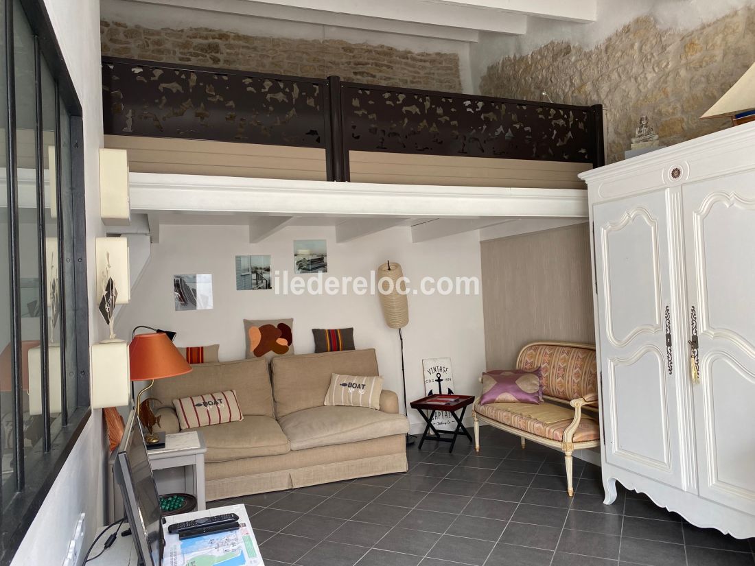 Photo 6: An accomodation located in Ars en R&eacute; on ile de R&eacute;.