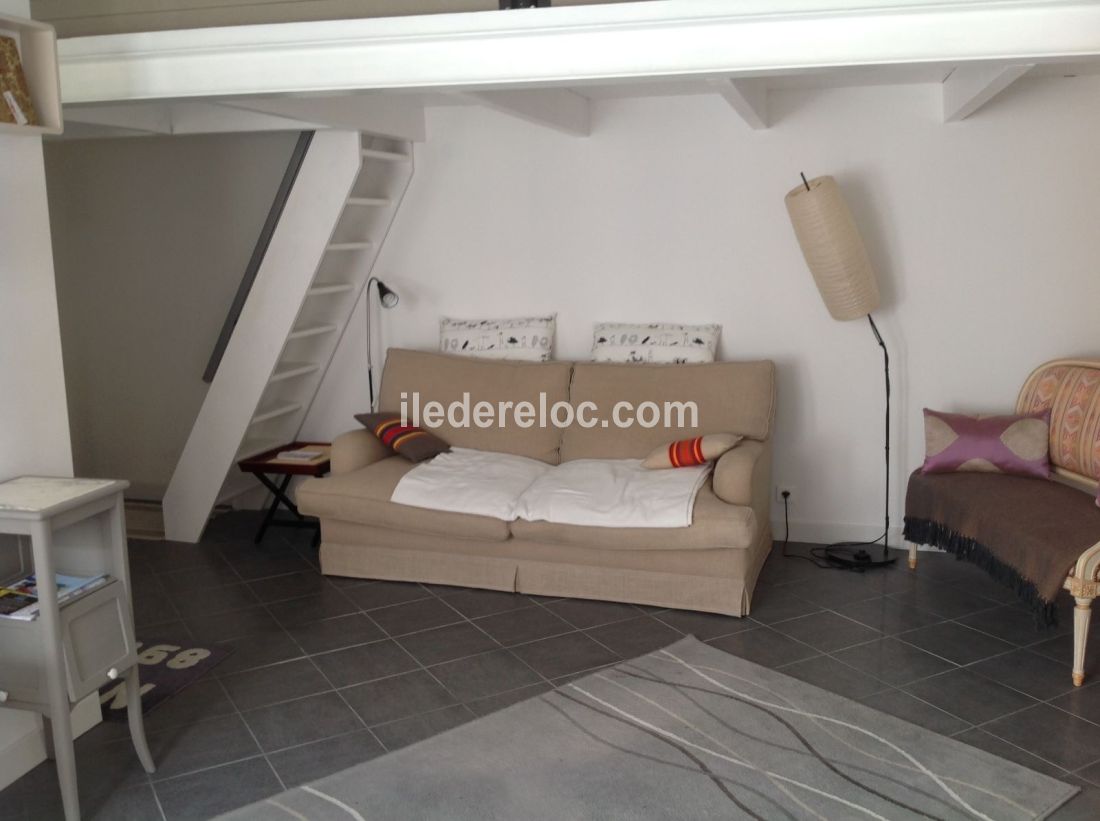 Photo 5: An accomodation located in Ars en R&eacute; on ile de R&eacute;.