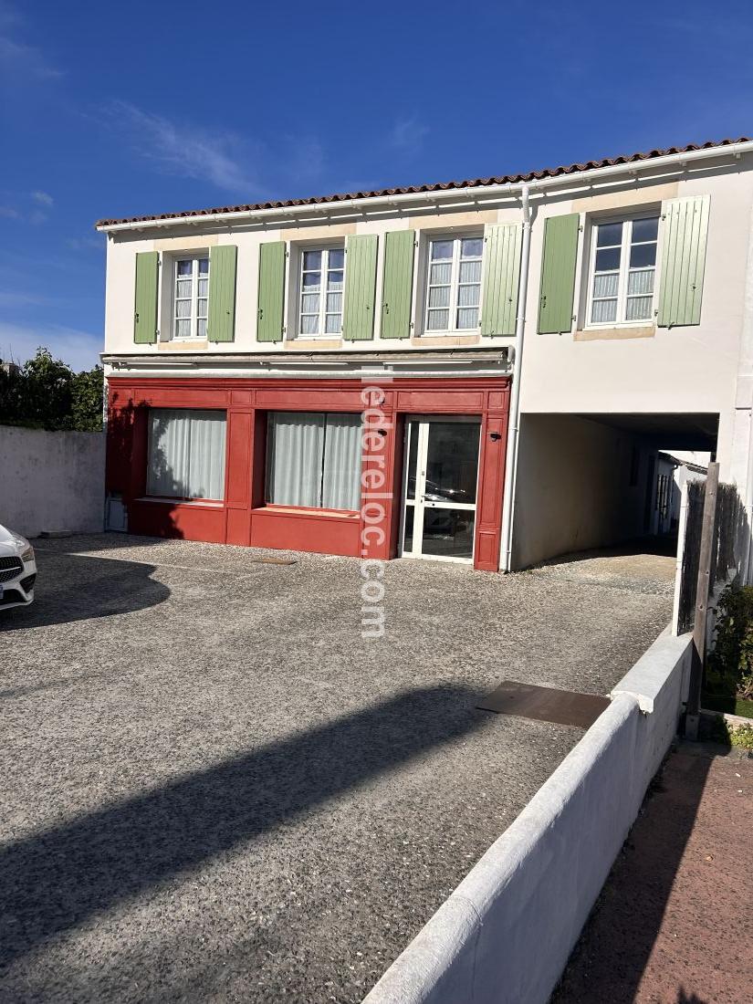 Photo 12: An accomodation located in Rivedoux-Plage on ile de R&eacute;.