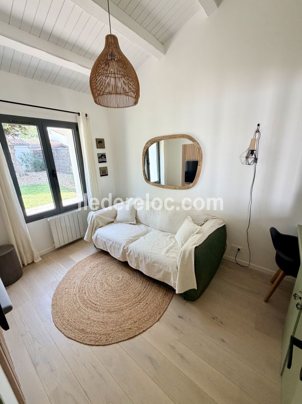 Photo 15: An accomodation located in La Couarde-sur-mer on ile de R&eacute;.