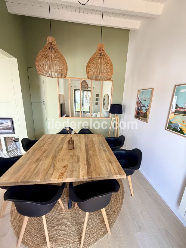 Photo 13: An accomodation located in La Couarde-sur-mer on ile de R&eacute;.