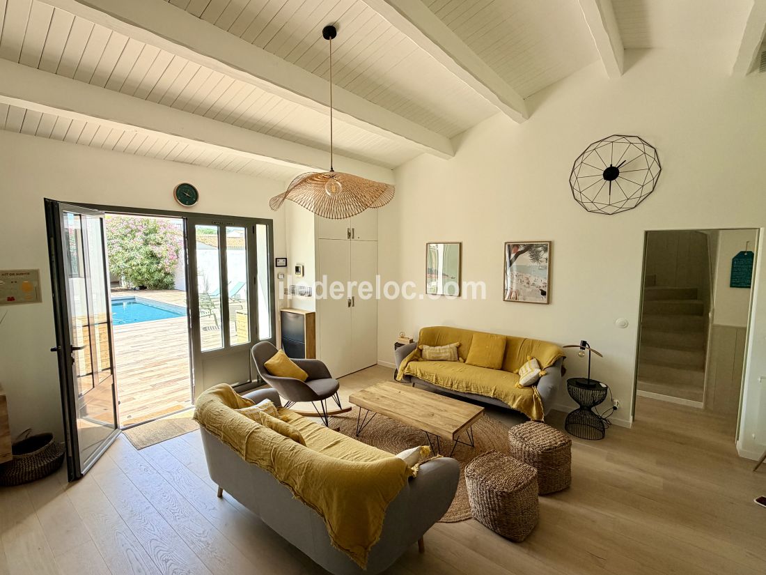 Photo 10: An accomodation located in La Couarde-sur-mer on ile de R&eacute;.