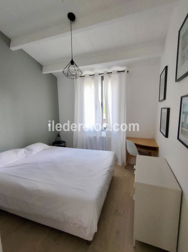 Photo 20: An accomodation located in La Couarde-sur-mer on ile de R&eacute;.