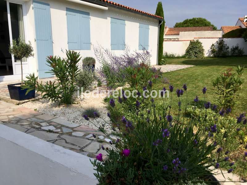 Photo 31: An accomodation located in Saint-Martin-de-Ré on ile de Ré.