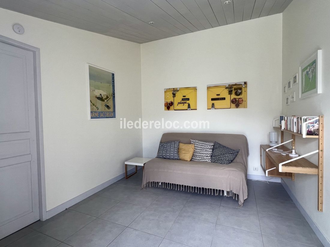 Photo 19: An accomodation located in Saint-Martin-de-R&eacute; on ile de R&eacute;.