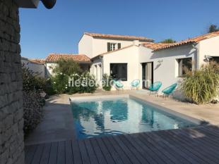 ile de ré Elegant and comfortable house in the center of the village and close to the beac