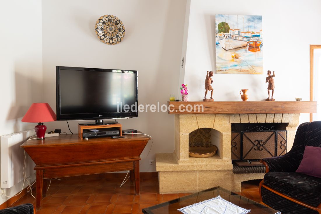 Photo 20: An accomodation located in Le Bois-Plage-en-R&eacute; on ile de R&eacute;.