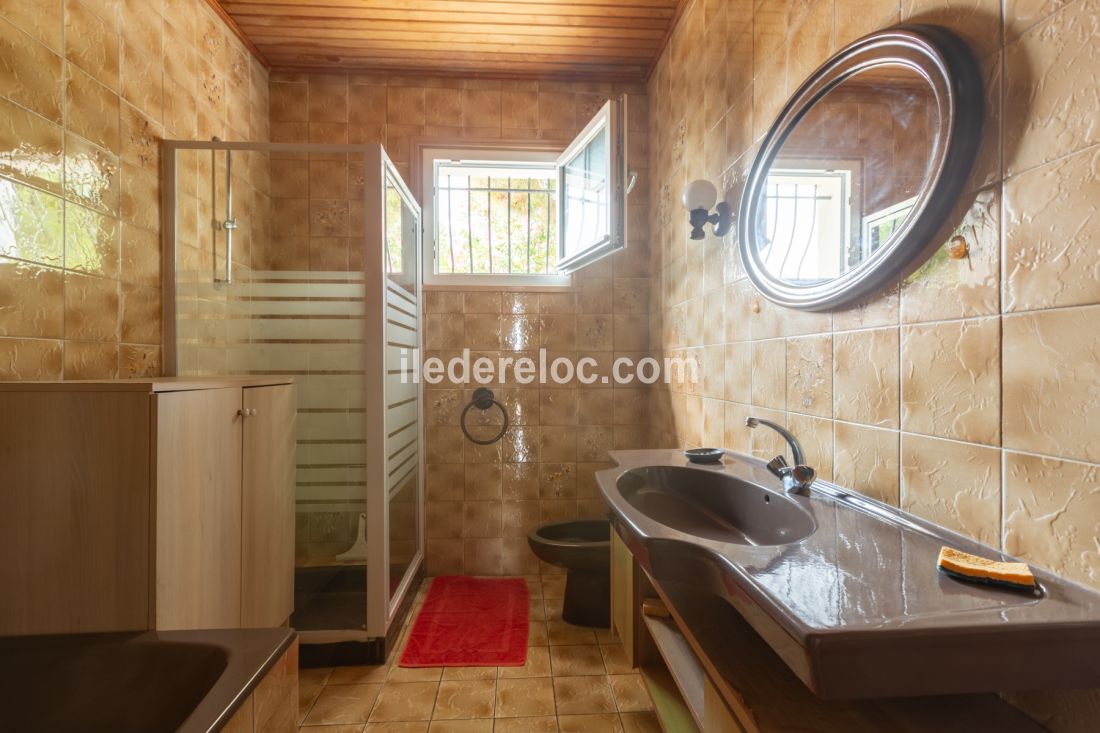 Photo 34: An accomodation located in Le Bois-Plage-en-R&eacute; on ile de R&eacute;.