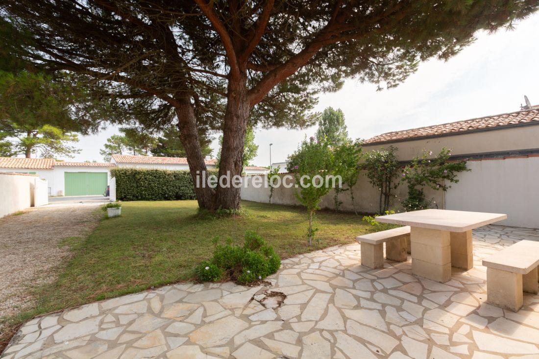 Photo 10: An accomodation located in Le Bois-Plage-en-R&eacute; on ile de R&eacute;.