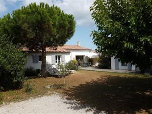 ile de ré February holidays in the middle of the vineyards and 400m from the beach