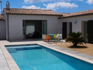 Ile de Ré:Beautiful villa with heated swimming pool