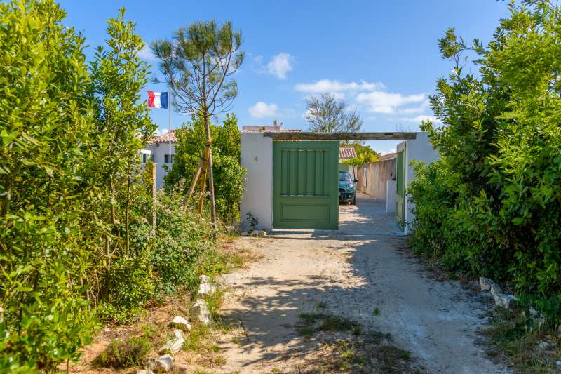 Photo 45: An accomodation located in Le Bois-Plage-en-Ré on ile de Ré.