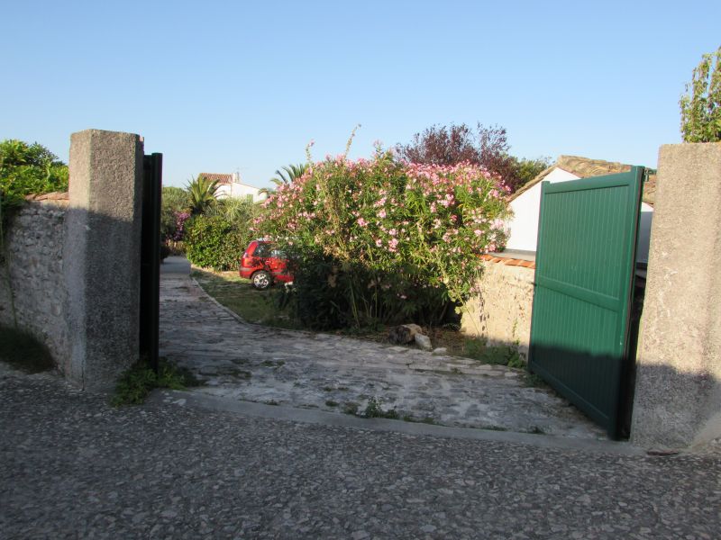 Photo 30: An accomodation located in La Flotte-en-Ré on ile de Ré.