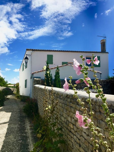 Photo 21: An accomodation located in La Flotte-en-Ré on ile de Ré.