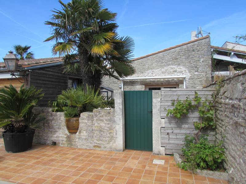 Photo 12: An accomodation located in La Flotte-en-Ré on ile de Ré.