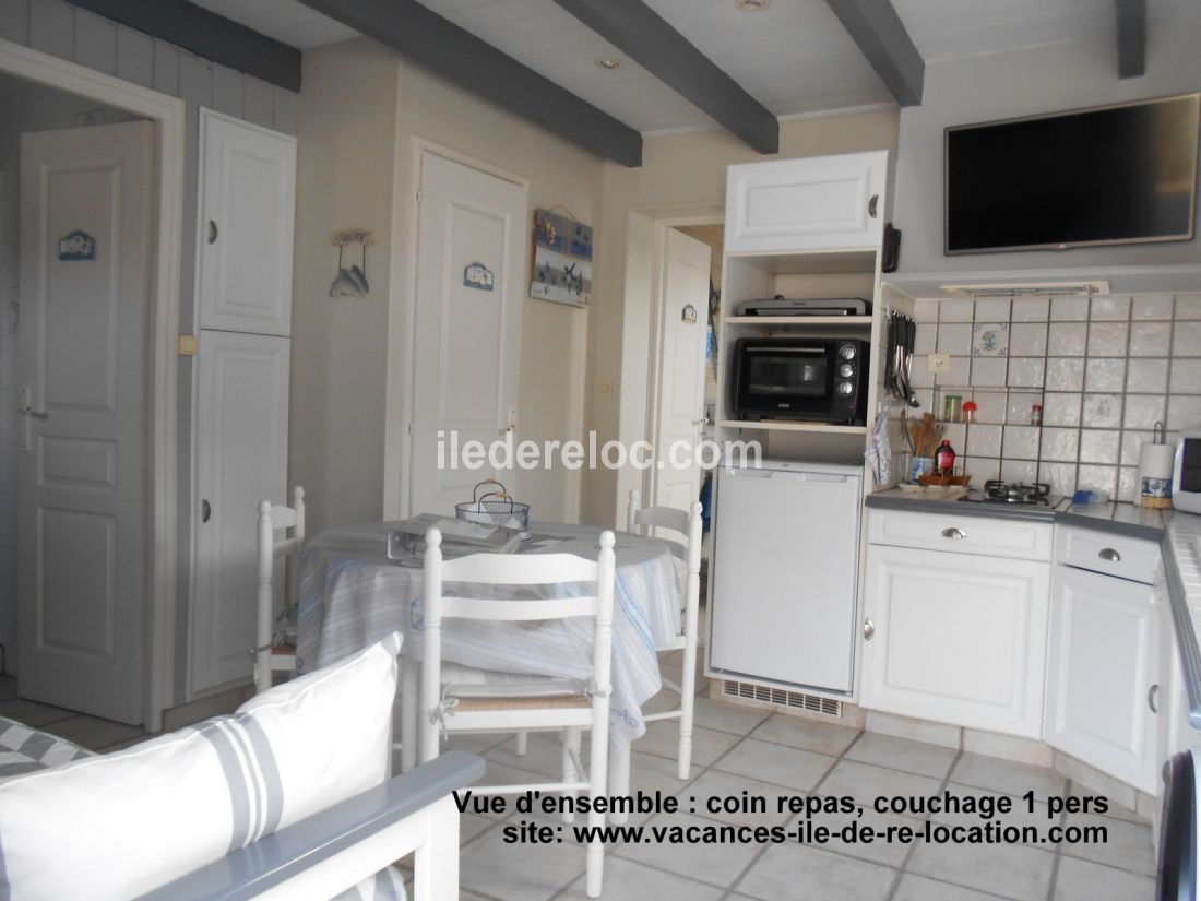 Photo 4: An accomodation located in Saint-Martin-de-Ré on ile de Ré.