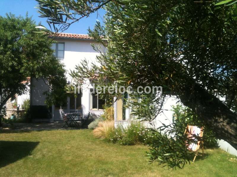 Photo 4: An accomodation located in Saint-Cl&eacute;ment-des-Baleines on ile de R&eacute;.