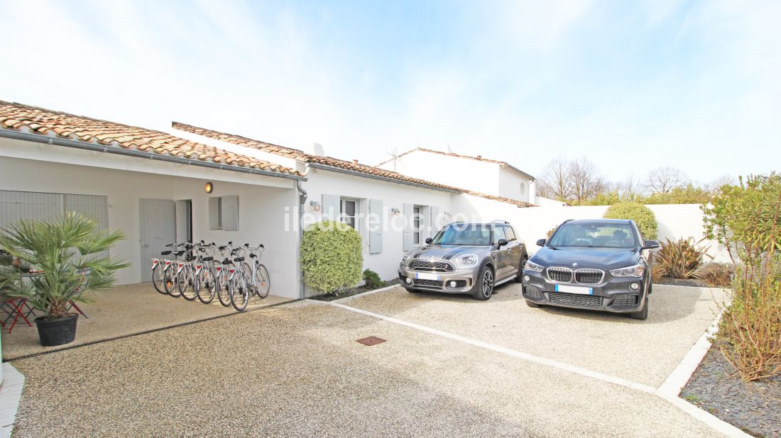 Photo 23: An accomodation located in La Flotte-en-R&eacute; on ile de R&eacute;.