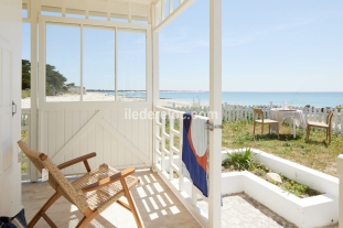Ile de Ré:House on the beach, panoramic sea view