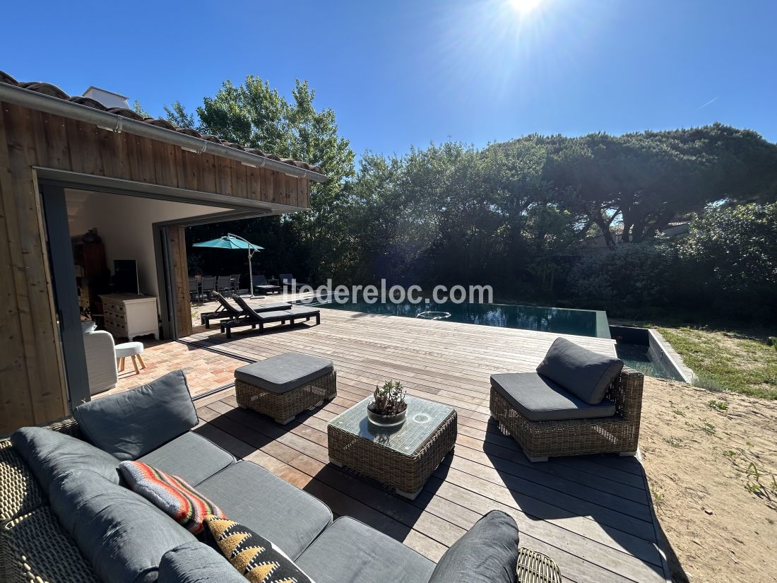 Photo 7: An accomodation located in Le Bois-Plage-en-Ré on ile de Ré.
