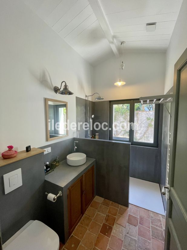 Photo 18: An accomodation located in Le Bois-Plage-en-R&eacute; on ile de R&eacute;.