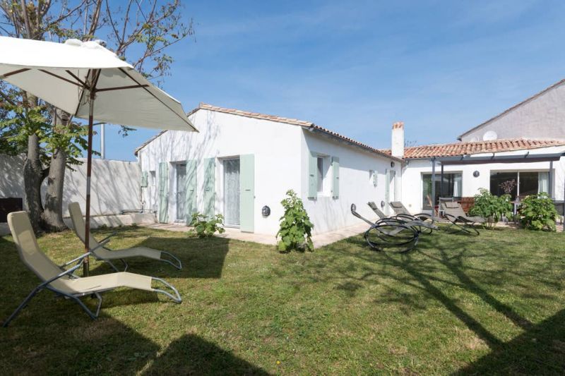 Photo 30: An accomodation located in Saint-Clément-des-Baleines on ile de Ré.