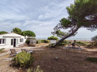 Ile de R&eacute;:Holiday home with sea view and direct access