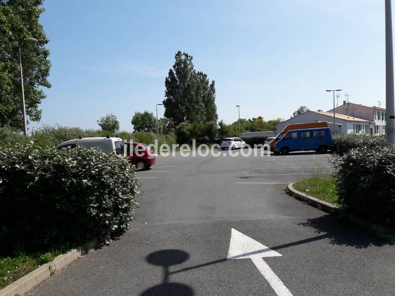 Photo 23: An accomodation located in La Couarde-sur-mer on ile de Ré.