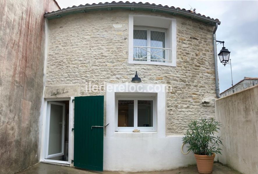 Photo 7: An accomodation located in La Flotte-en-Ré on ile de Ré.