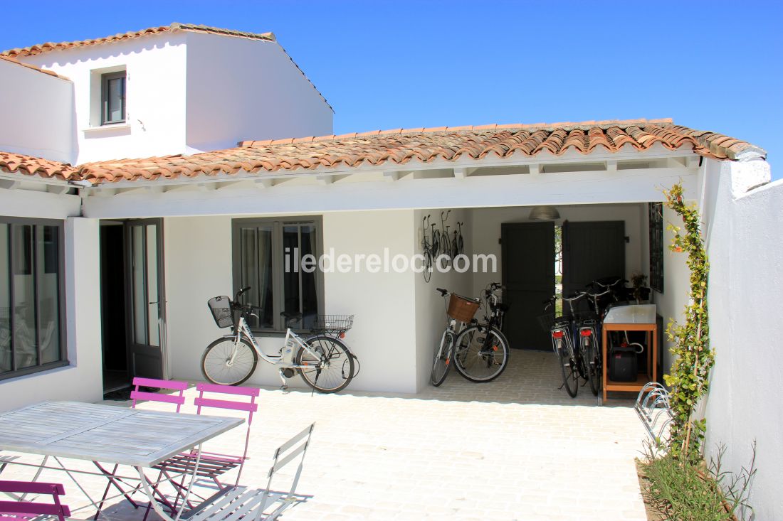 Photo 3: An accomodation located in Les Portes-en-Ré on ile de Ré.