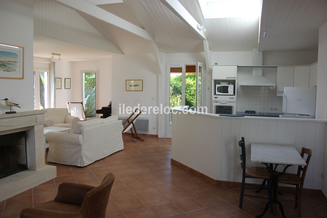 Photo 6: An accomodation located in Les Portes-en-Ré on ile de Ré.