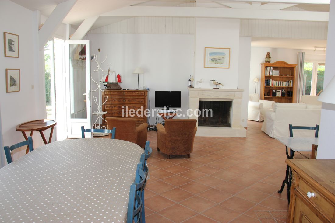 Photo 5: An accomodation located in Les Portes-en-Ré on ile de Ré.