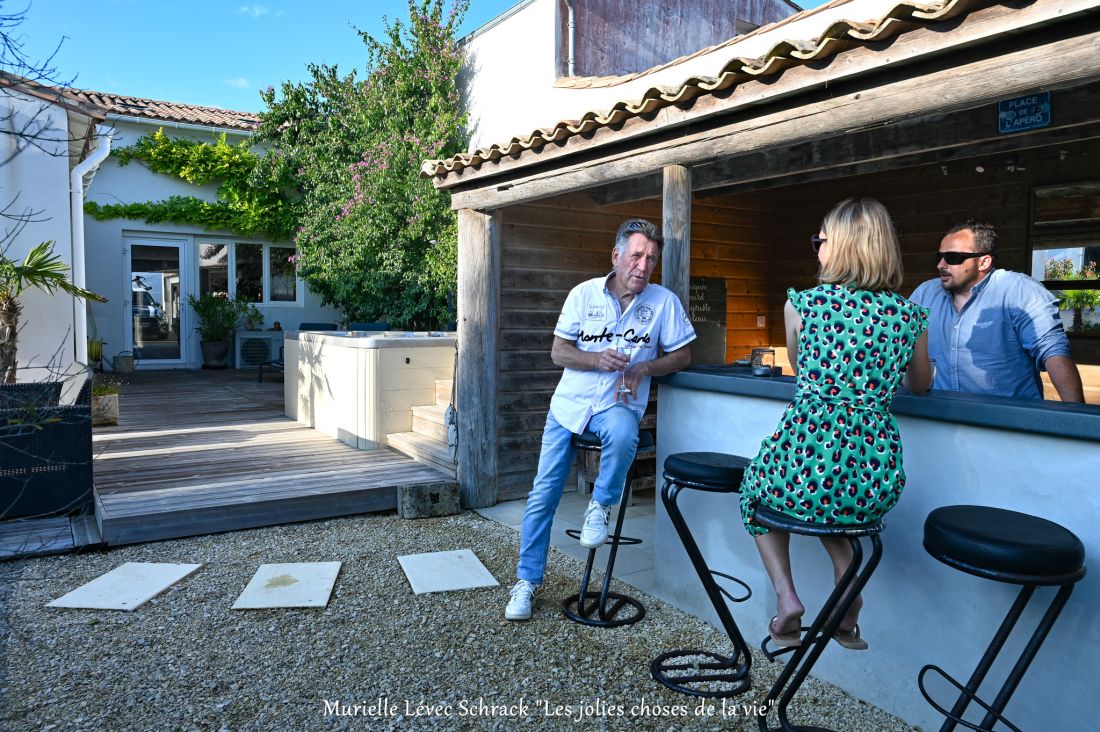 Photo 4: An accomodation located in Le Bois-Plage-en-Ré on ile de Ré.