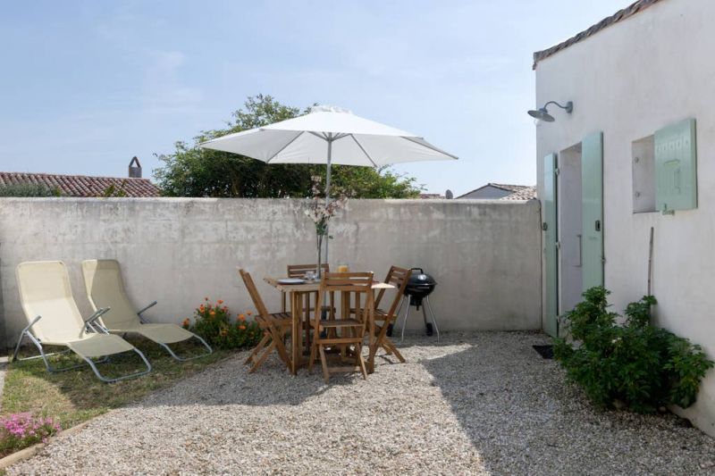 Photo 11: An accomodation located in Saint-Clément-des-Baleines on ile de Ré.