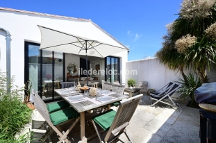 Ile de R&eacute;:House center of ars en re