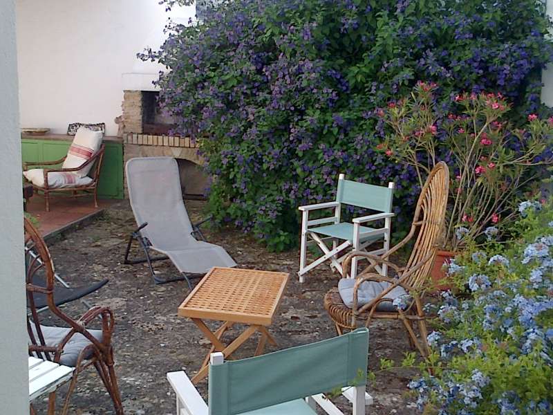 Photo 11: An accomodation located in La Couarde-sur-mer on ile de Ré.