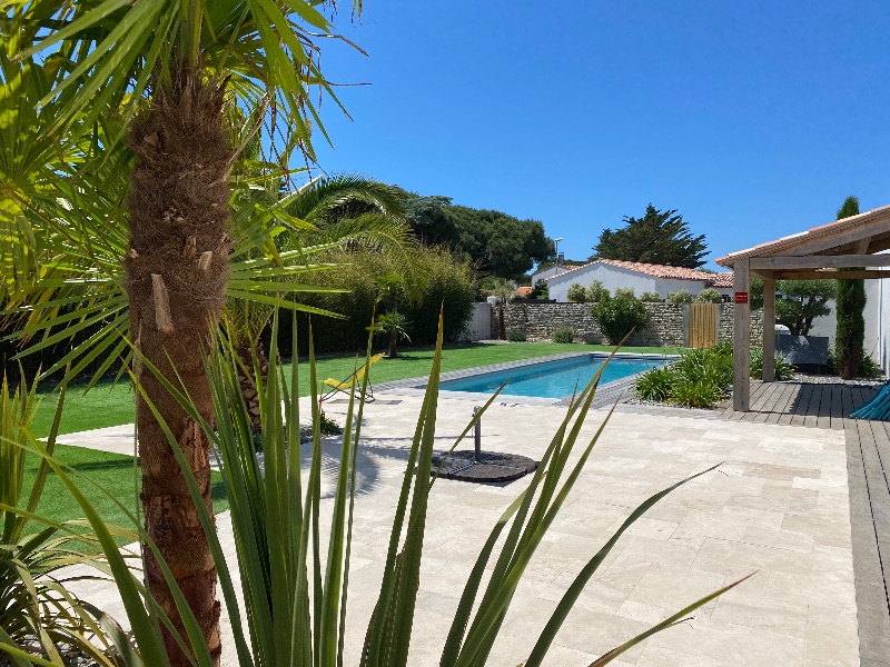 Photo 12: An accomodation located in Le Bois-Plage-en-Ré on ile de Ré.